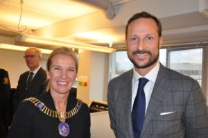 Stavangerordfører Christine Sagen Helgø og Kronprins Haakon på besøk på Forus